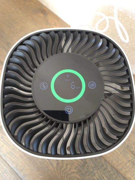 Vibrix PureFlow 15 aan het werk in kamer van Martijn (Fysioengezond.nl test)
