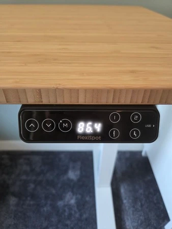 FlexiSpot E7 Pro sta zit bureau display in werking, getest door fysioengezond.nl