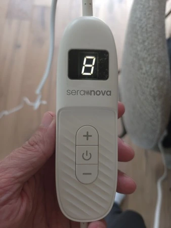 Seranova warmtekussen afstandsbediening, getest door fysioengezond.nl