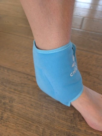 Chillaxy coldpack voor de enkel mediaal aanzicht, getest door fysioengezond.nl